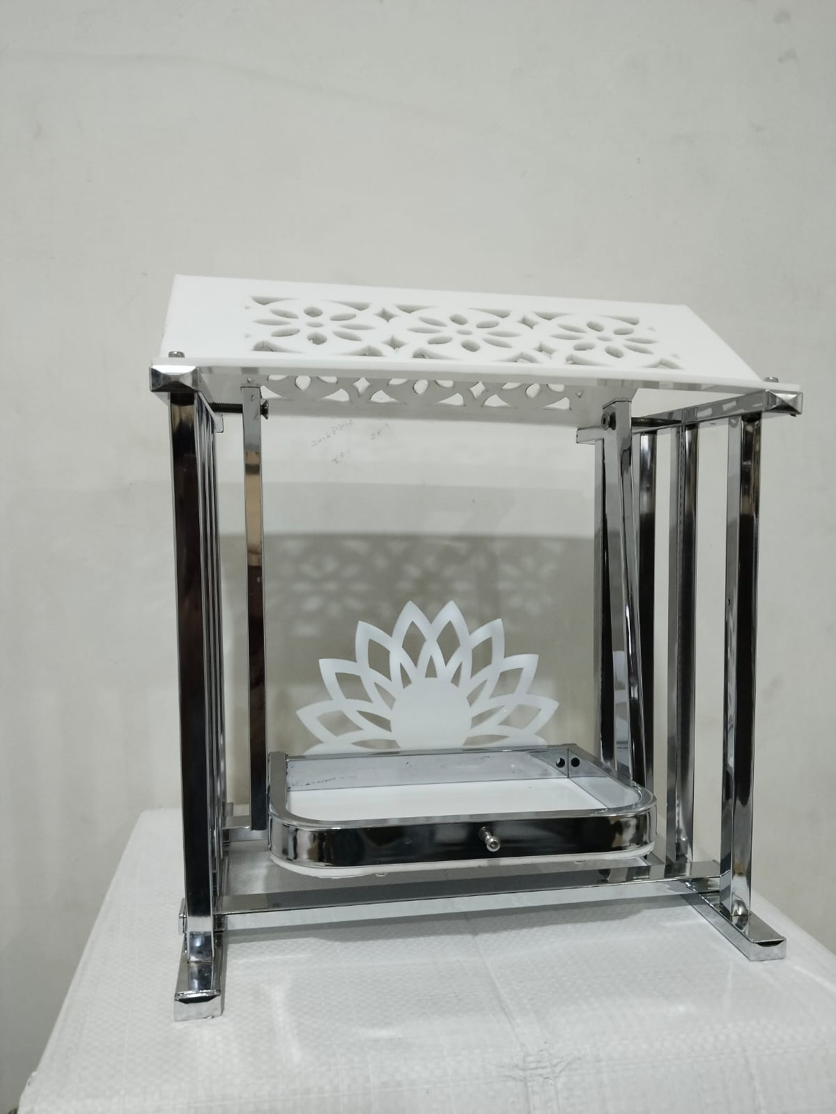 Premium Steel Bhagwan Jhula for Home Temple | Beautiful Designer Swing for Laddu Gopal, Bal Gopal & God Idol | Elegant Pooja Mandir Jhula